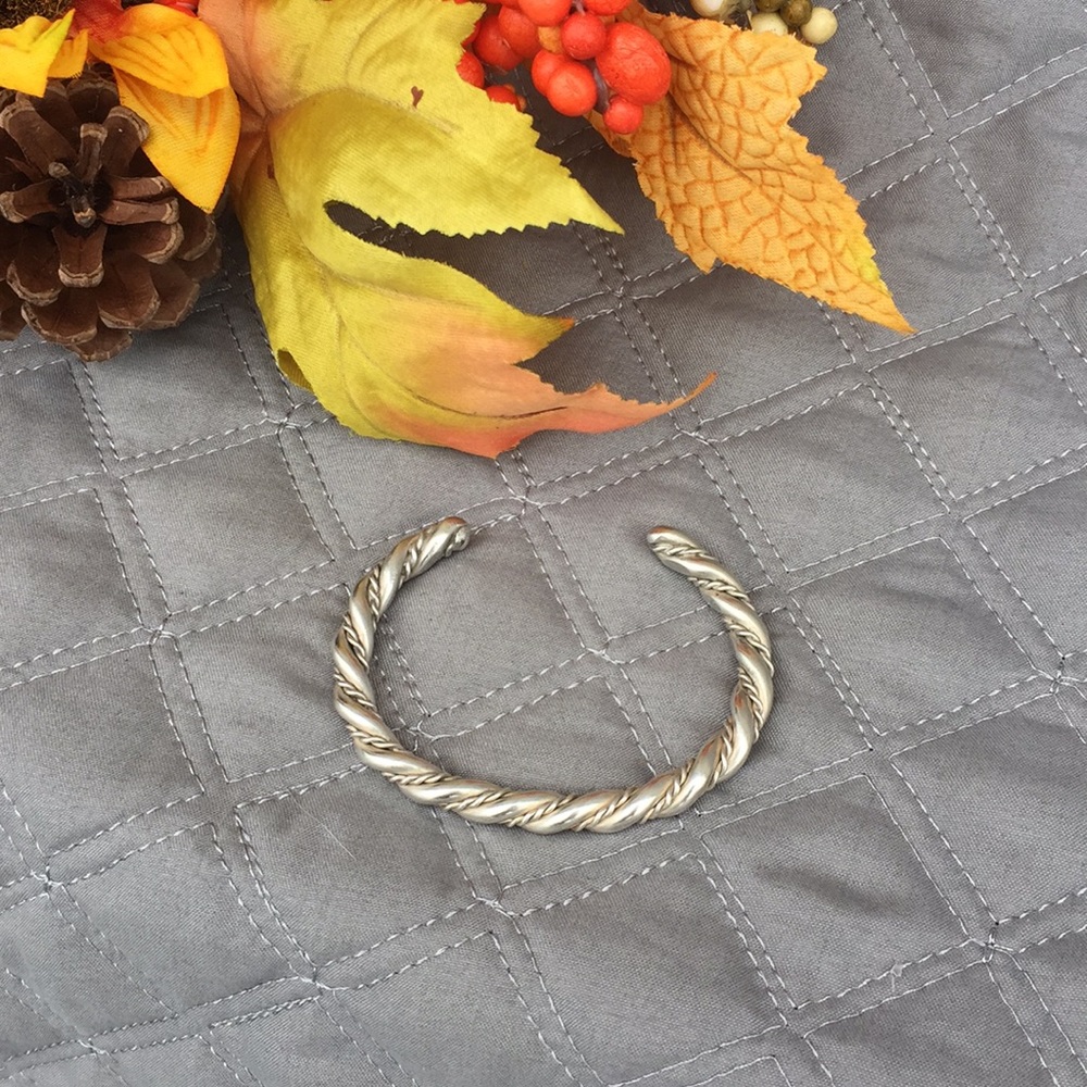 Silver Cuff - Picture 2 of 4